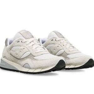 Like New!  Saucony SHADOW Men’s Trainers Low top 
Size 7